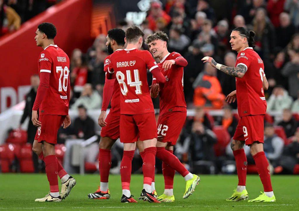 曼联轻取莱比锡，萨拉赫补时绝平欧联杯